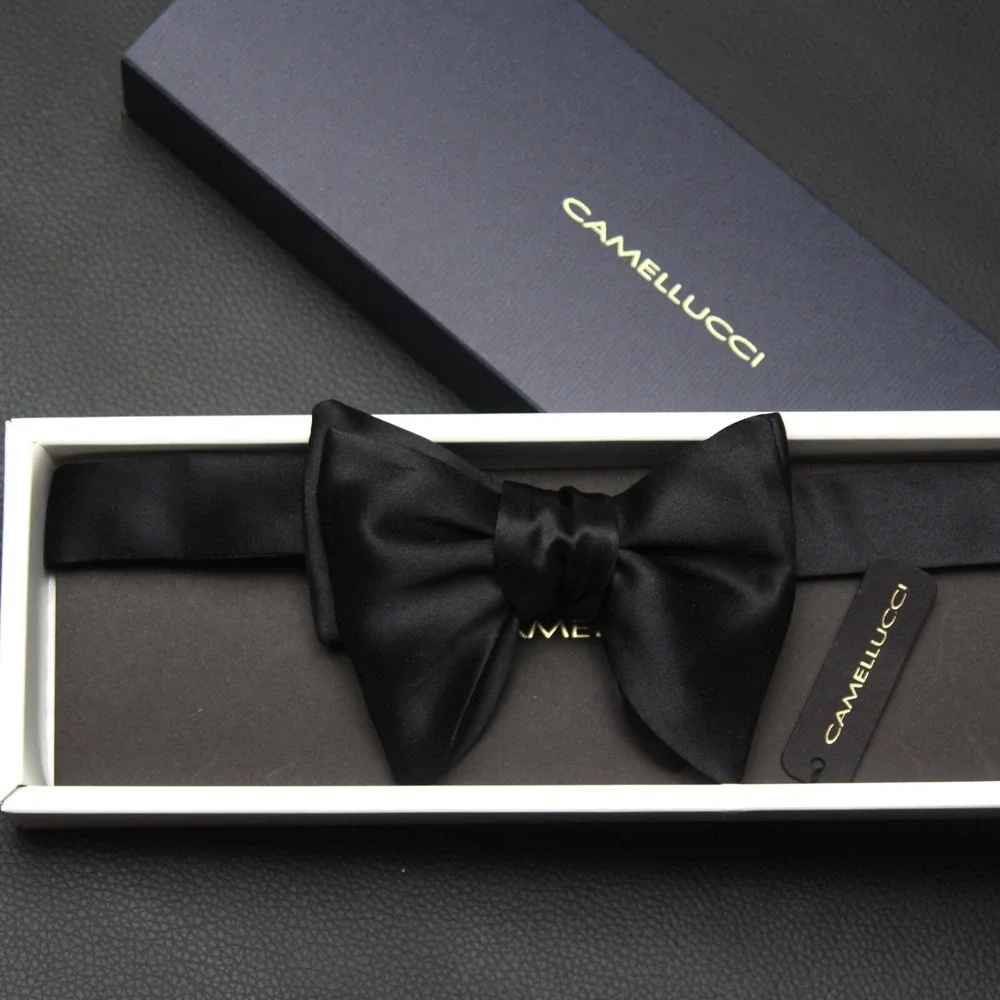 Men's Pre-tied Bow tie 100%Silk Charmeuse Black‎ Bow tie Small Compact Butterfly
